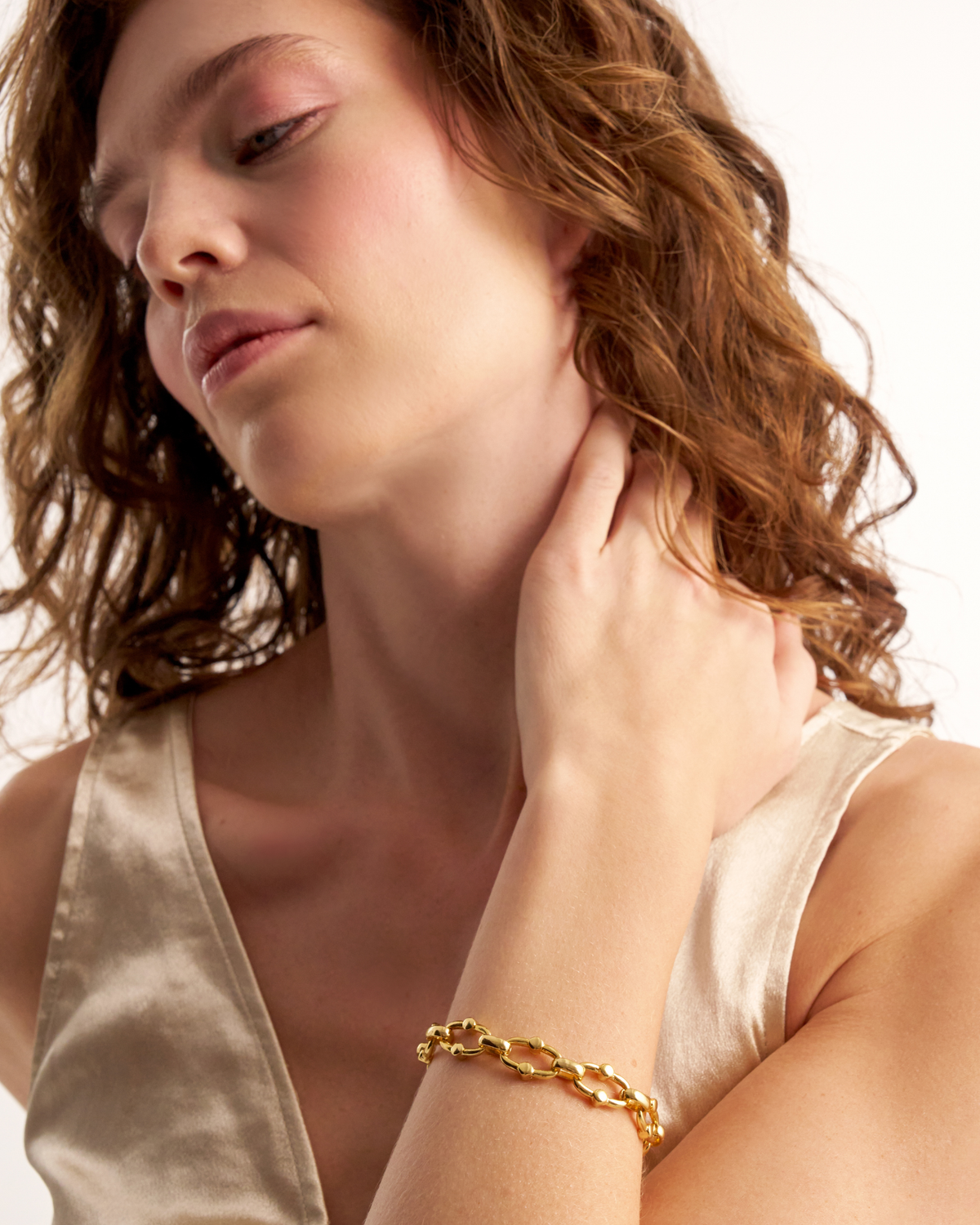 Timeless chunky gold bracelet lookbook