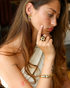 Vintage-inspired sapphire gemstone ring styling